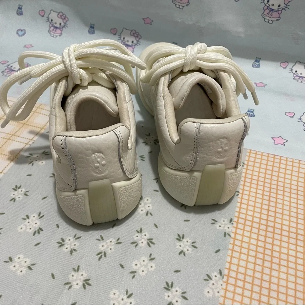 Alexander McQueen White Low-Top Leather Sneakers
